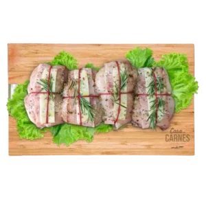 Peito de frango recheado com bacon e queijo